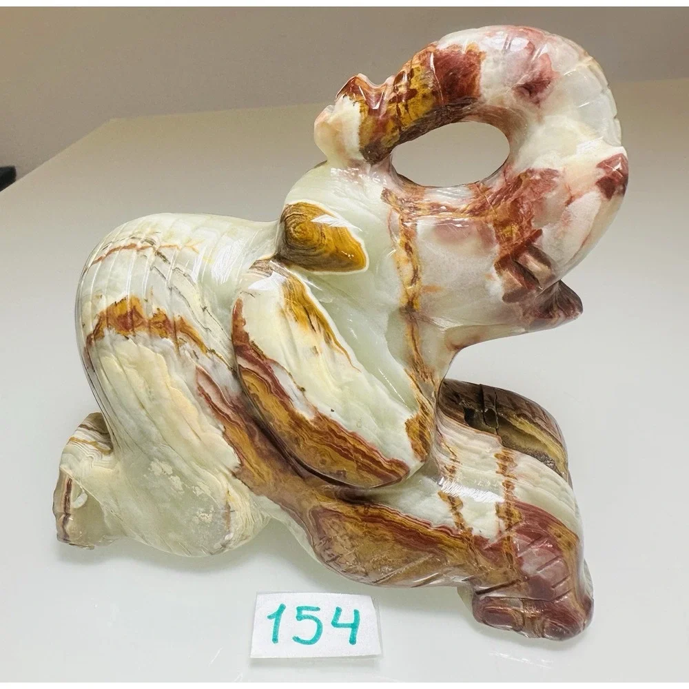 Hand Carved Onyx Elephant Figurine Natural Sculpture 5,3 in